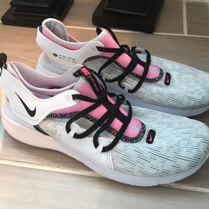 Women’s Nike’s - Size 8.5